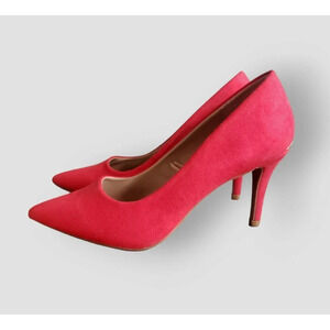 Ellen Tracy Heels Women's 7.5 Gabby Bright Red Faux Suede Gold Acc…